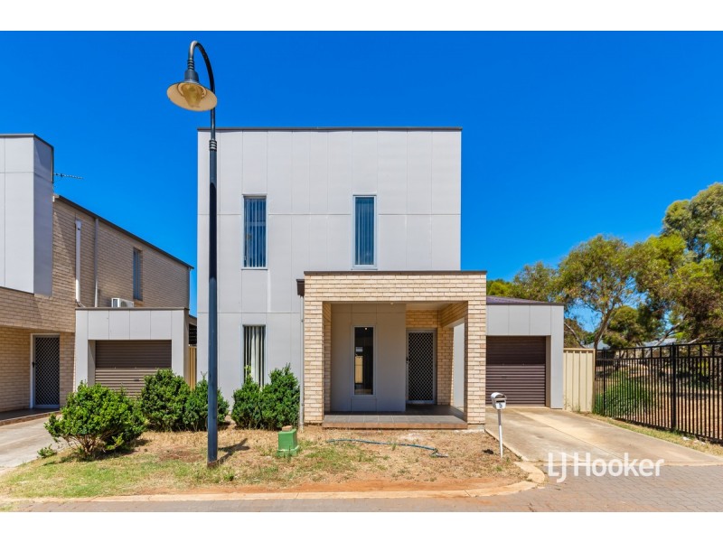 5 Parkside Walk, Smithfield Plains SA 5114