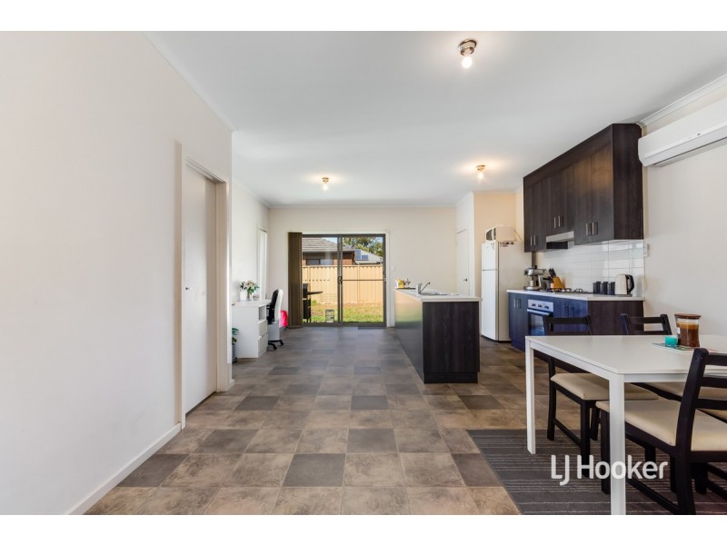 5 Parkside Walk, Smithfield Plains SA 5114