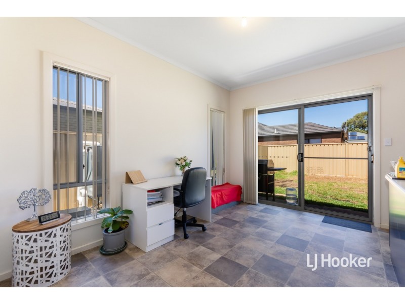 5 Parkside Walk, Smithfield Plains SA 5114