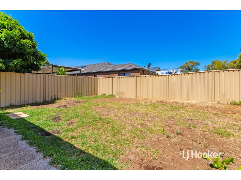 5 Parkside Walk, Smithfield Plains SA 5114