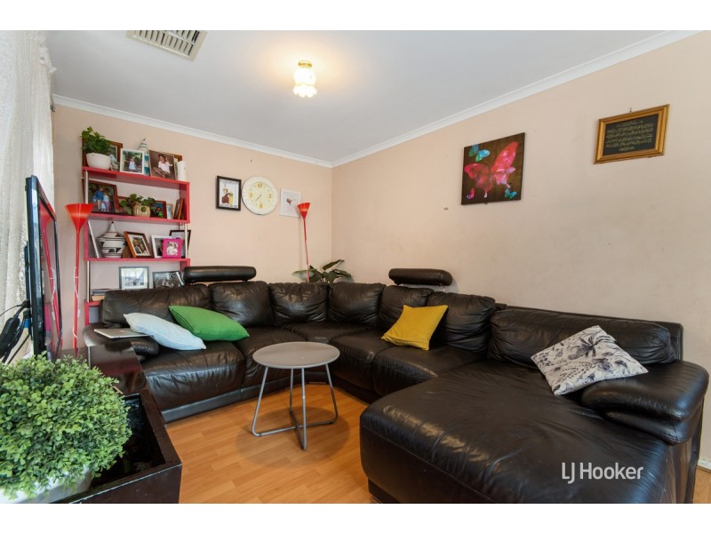 24 Charta Circuit, Smithfield SA 5114