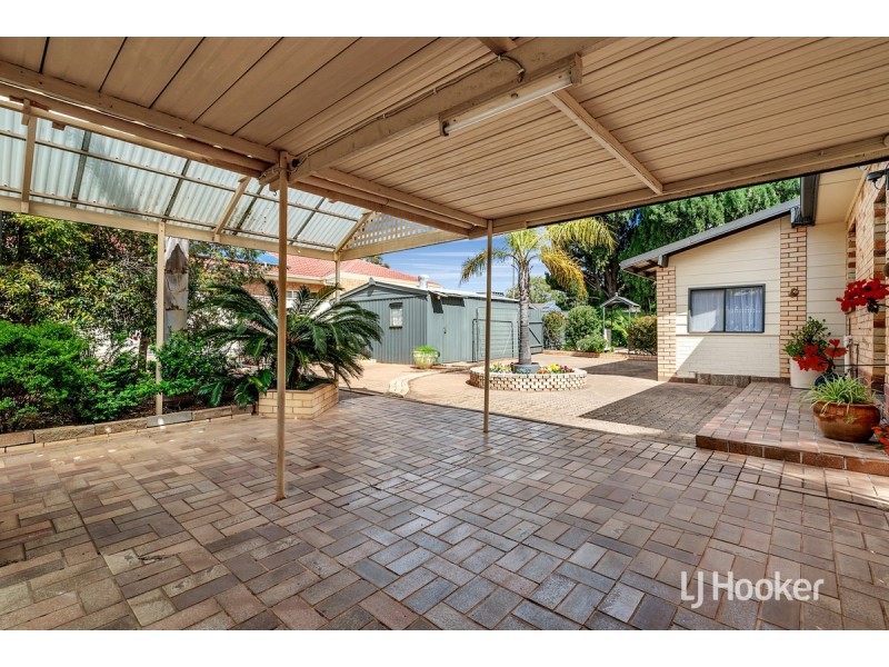 15 Longleat Road, Elizabeth Vale SA 5112