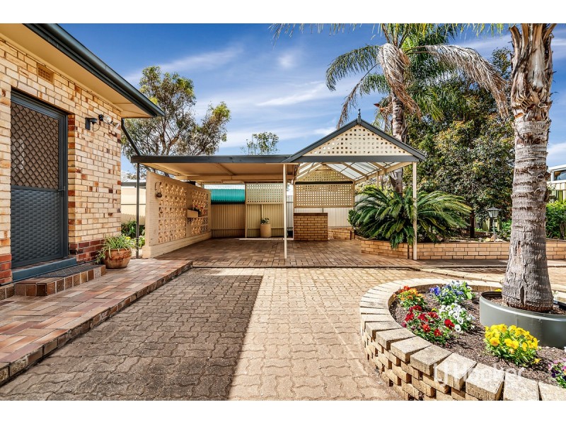 15 Longleat Road, Elizabeth Vale SA 5112