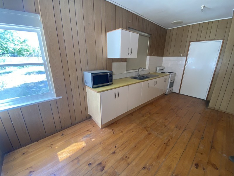 8 Short Road, Elizabeth SA 5112