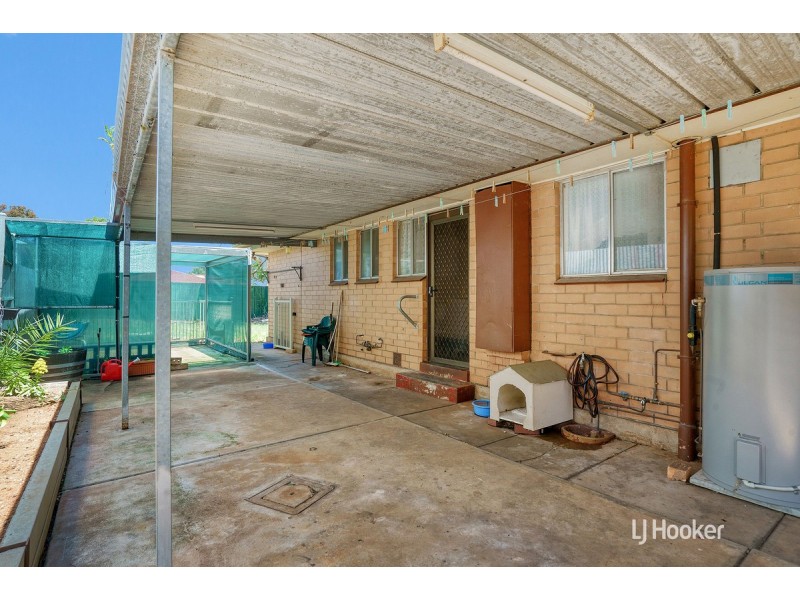 10 Preston Street, Elizabeth Downs SA 5113
