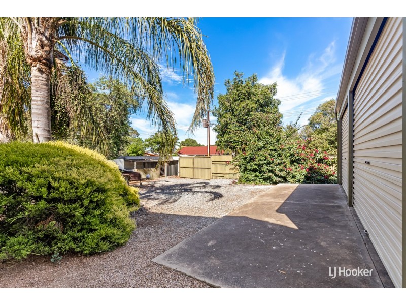 2 Hewish Crescent, Elizabeth Park SA 5113