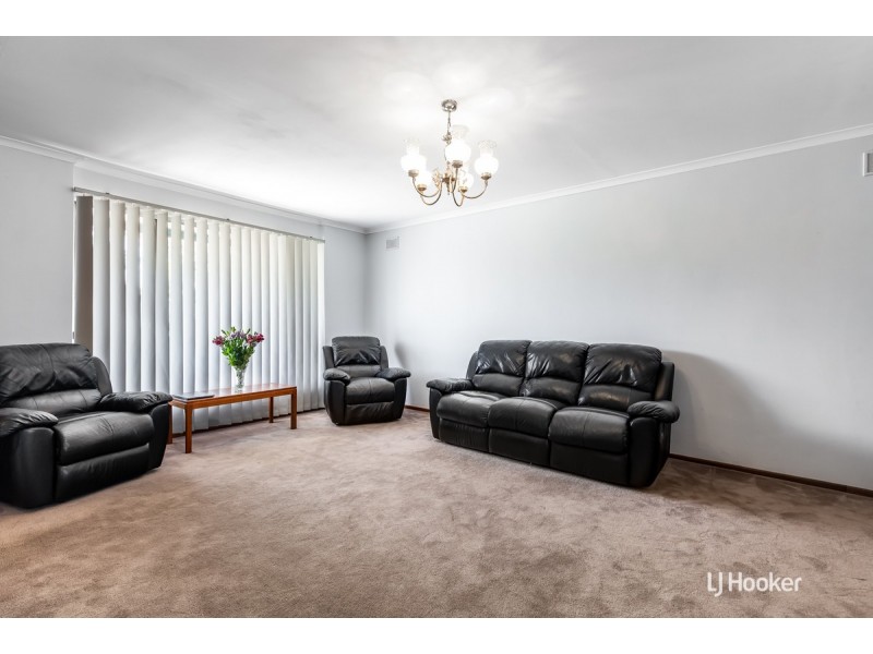 2 Hewish Crescent, Elizabeth Park SA 5113