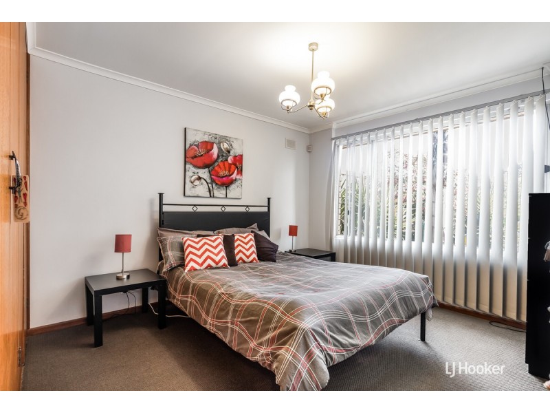 2 Hewish Crescent, Elizabeth Park SA 5113