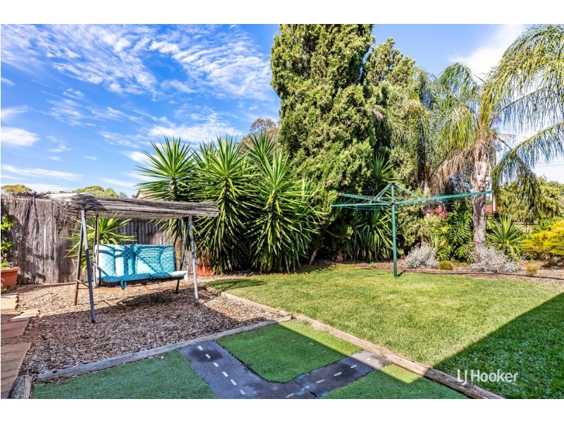 2 Hewish Crescent, Elizabeth Park SA 5113