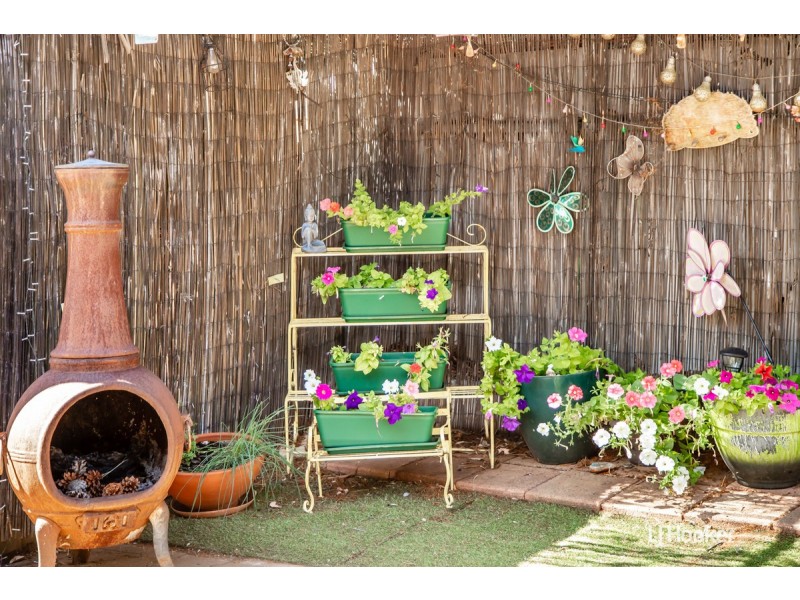 2 Hewish Crescent, Elizabeth Park SA 5113