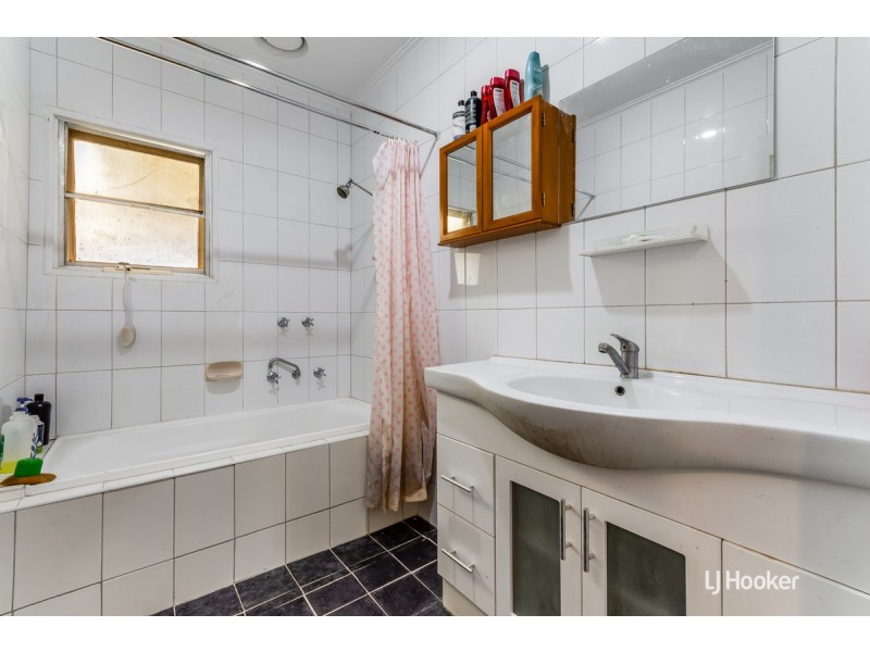 13 Halsey Road, Elizabeth East SA 5112