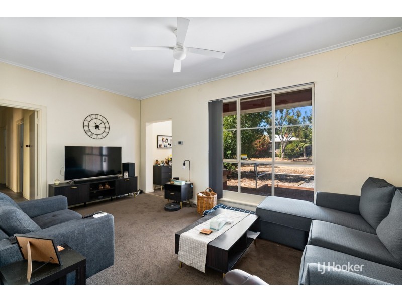 50 Grateley Street, Elizabeth Grove SA 5112