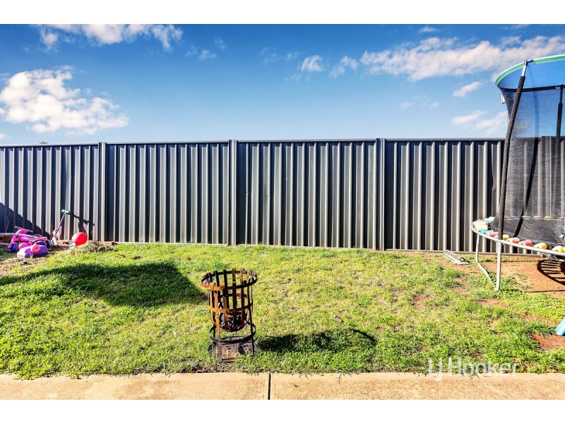 5 Dylan Court, Smithfield SA 5114