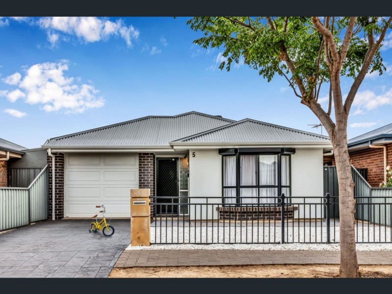 5 Torrens Street, Andrews Farm SA 5114