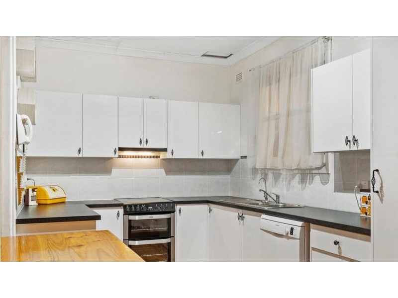 10 Thornton Street, Elizabeth East SA 5112