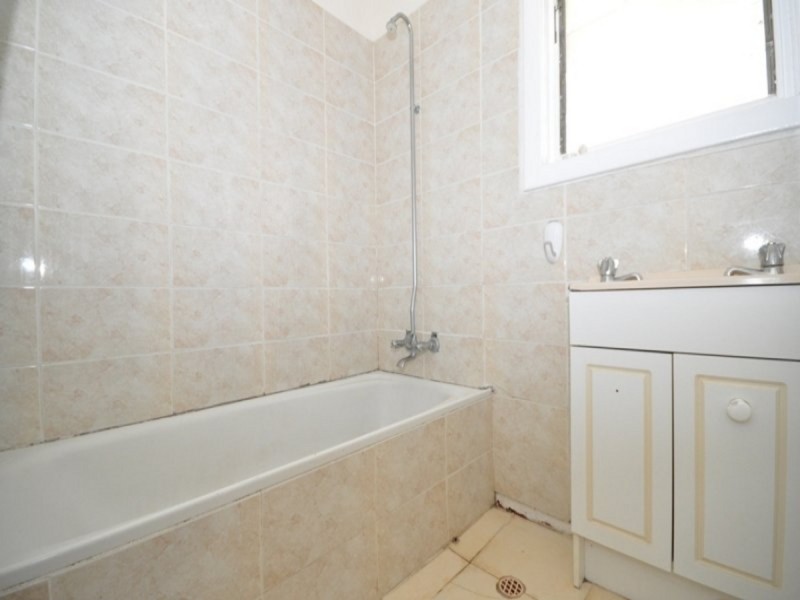 8 Midlow Road, Elizabeth Downs SA 5113