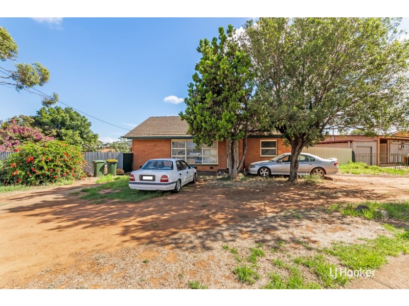 33 McCormack Crescent, Salisbury North SA 5108