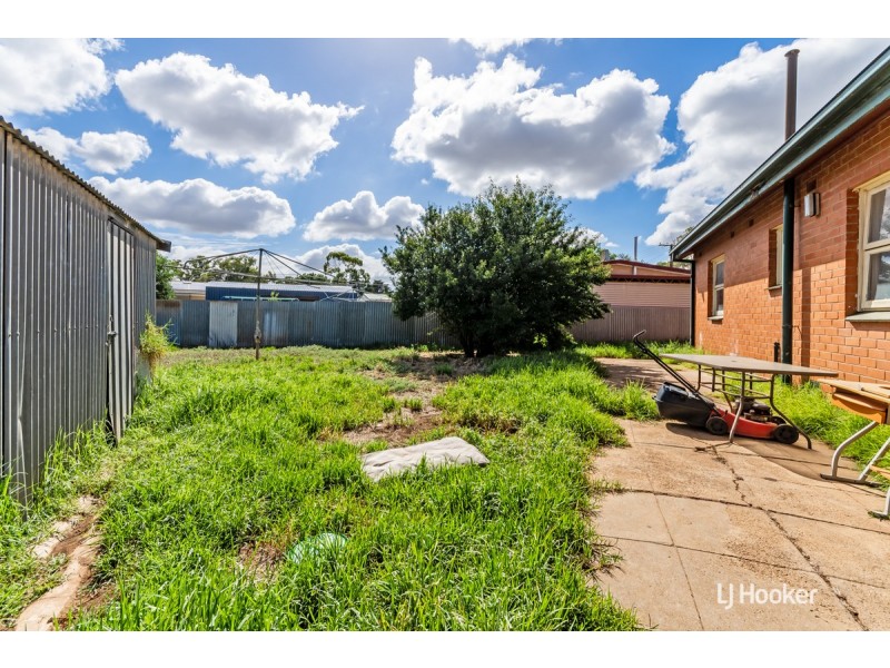 33 McCormack Crescent, Salisbury North SA 5108