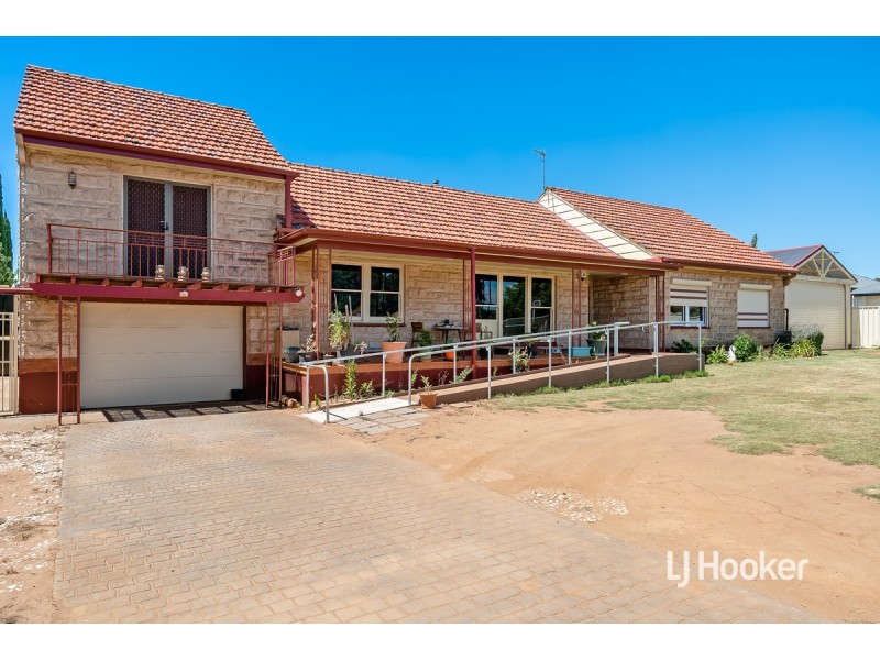 73 Uley Road, Craigmore SA 5114