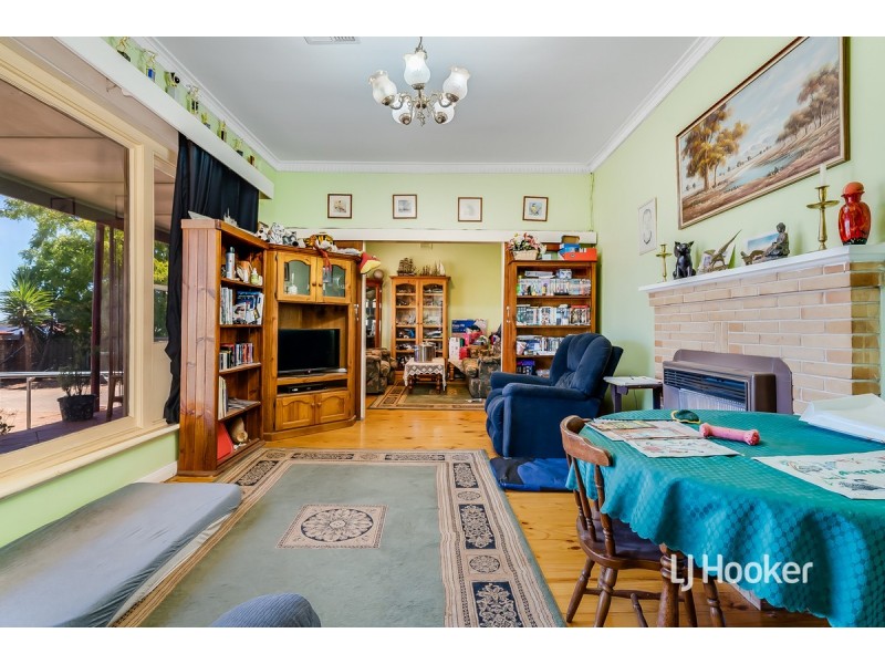 73 Uley Road, Craigmore SA 5114