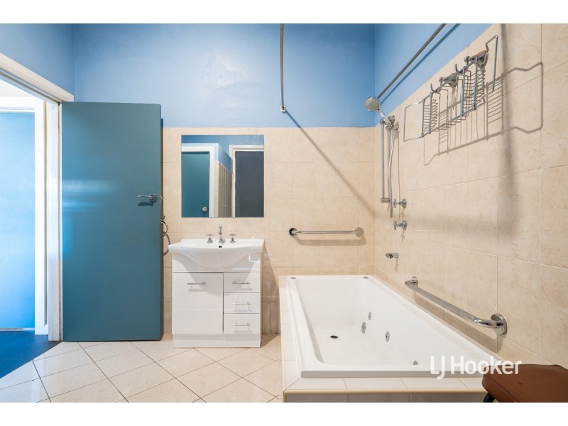 73 Uley Road, Craigmore SA 5114