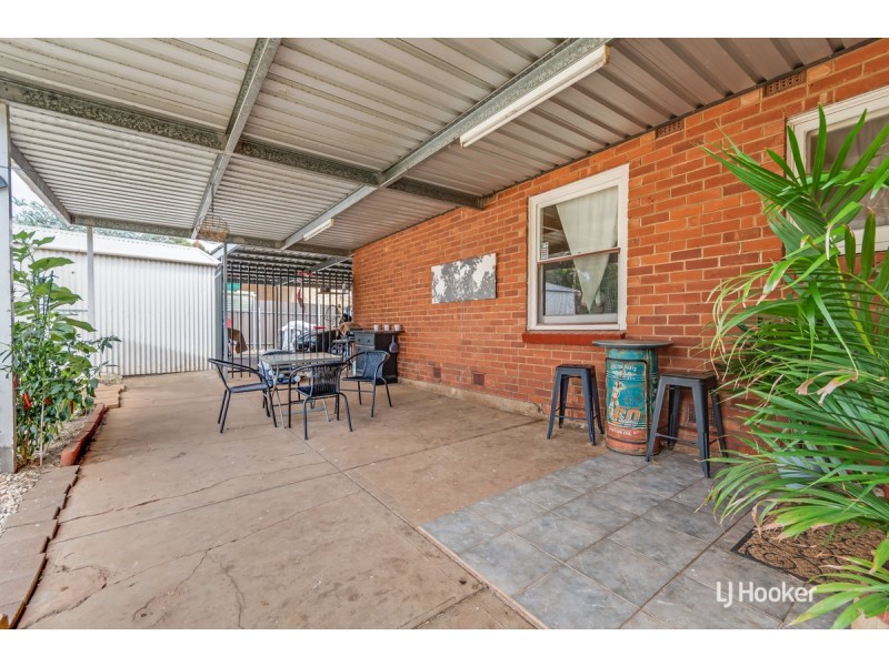 9 Shillabeer Road, Elizabeth Park SA 5113