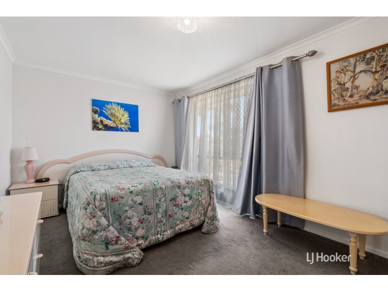 24 Janine Drive, Burton SA 5110