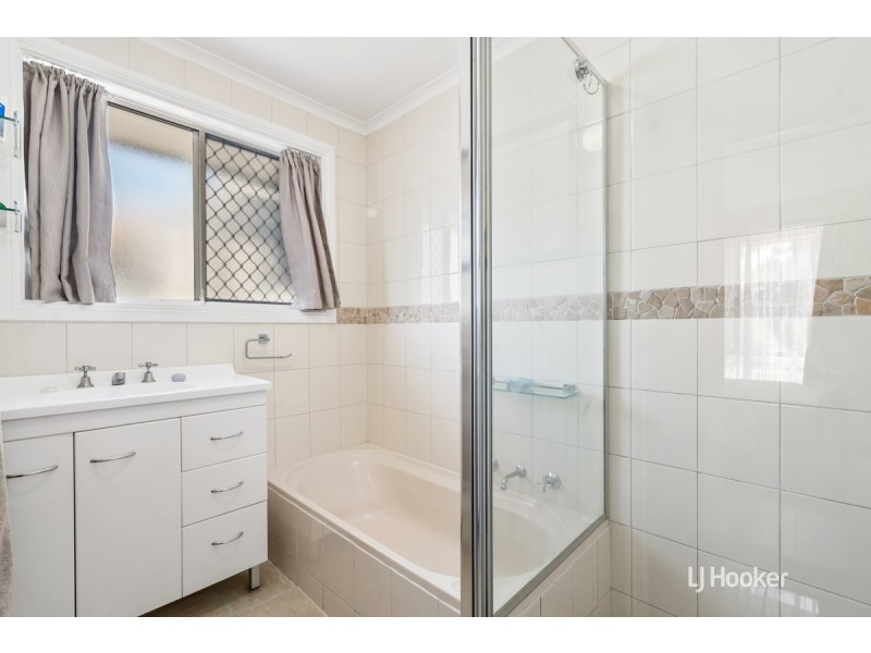 24 Janine Drive, Burton SA 5110