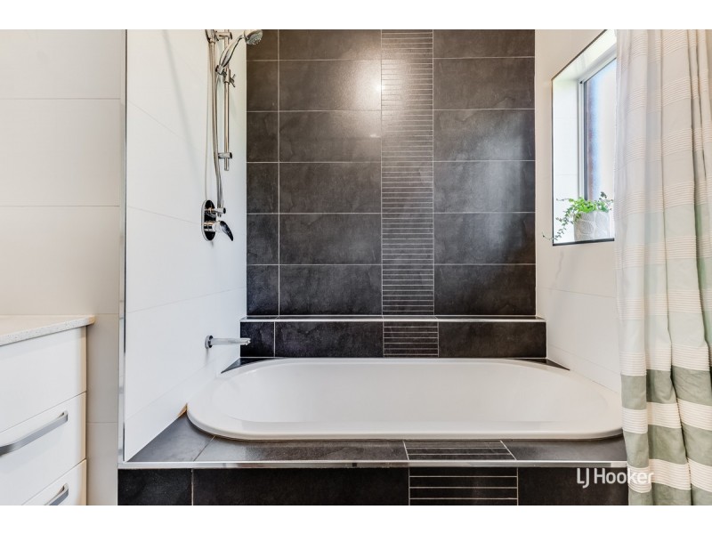 36 Coppleridge Drive, Elizabeth Vale SA 5112