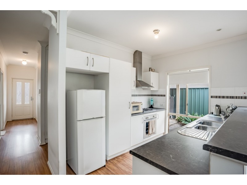 22 Cathedral Circuit, Mawson Lakes SA 5095