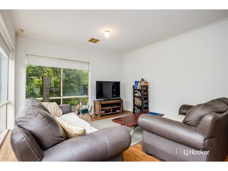 22 Cathedral Circuit, Mawson Lakes SA 5095