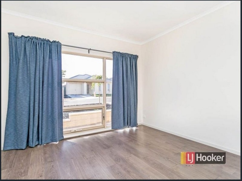 6 Tower Way, Blakeview SA 5114