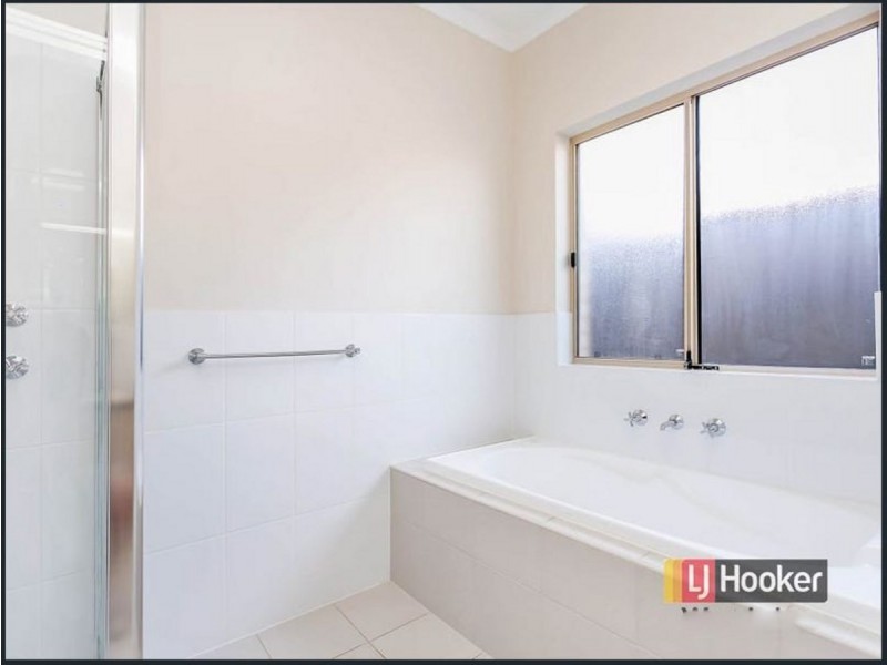 6 Tower Way, Blakeview SA 5114
