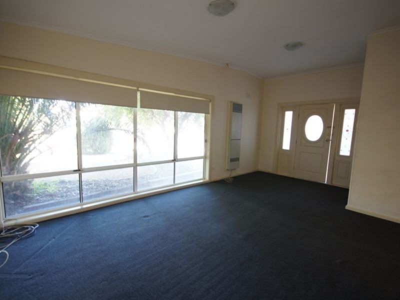 6 Crittenden Road, Smithfield Plains SA 5114