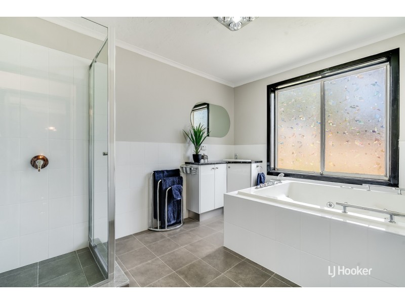 6 Winkle Street, Elizabeth Downs SA 5113