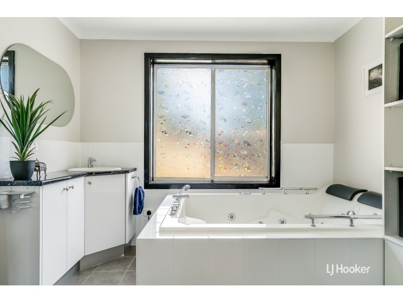 6 Winkle Street, Elizabeth Downs SA 5113