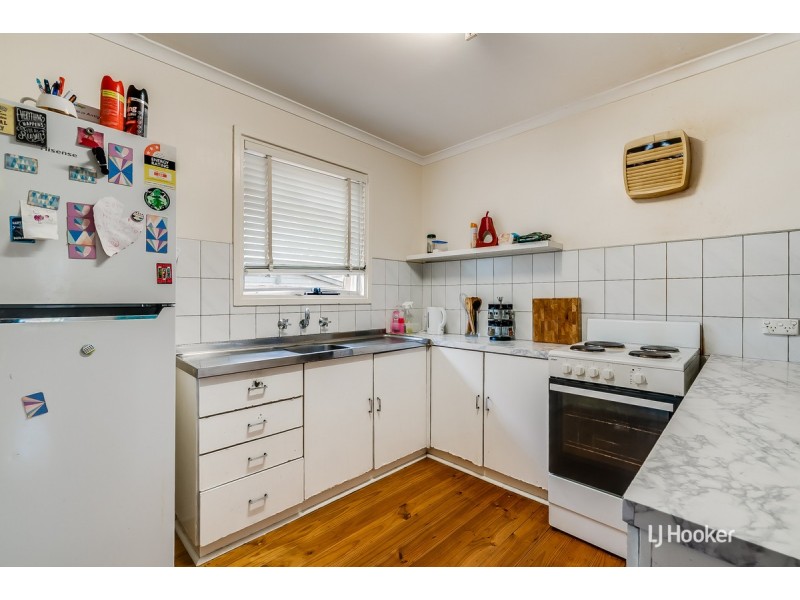 19 McCullogh Street, Elizabeth Downs SA 5113