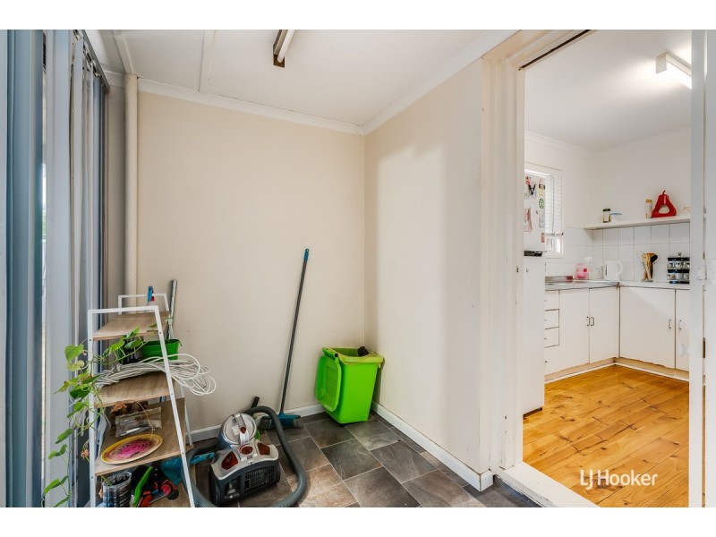 19 McCullogh Street, Elizabeth Downs SA 5113