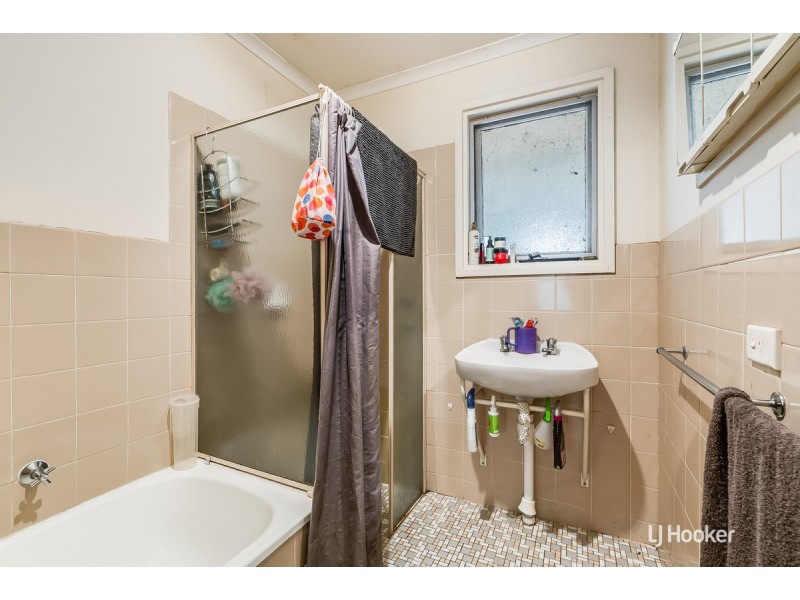 19 McCullogh Street, Elizabeth Downs SA 5113