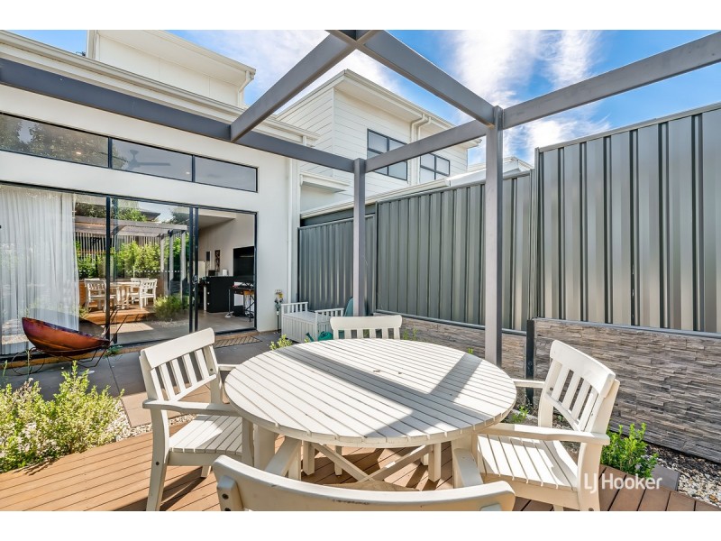 14 Broadwater Place, Blakeview SA 5114
