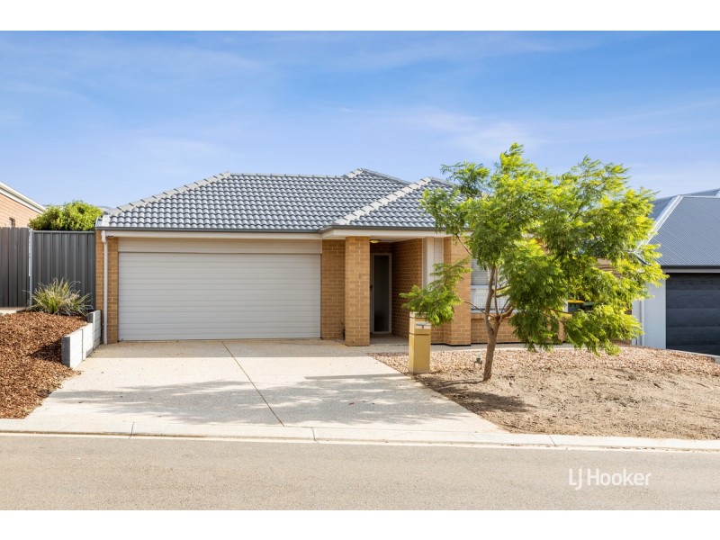 5 Greenway Crescent, Hillbank SA 5112