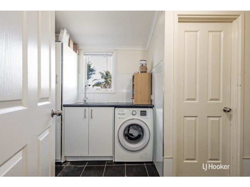 106 Alawoona Road, Munno Para SA 5115