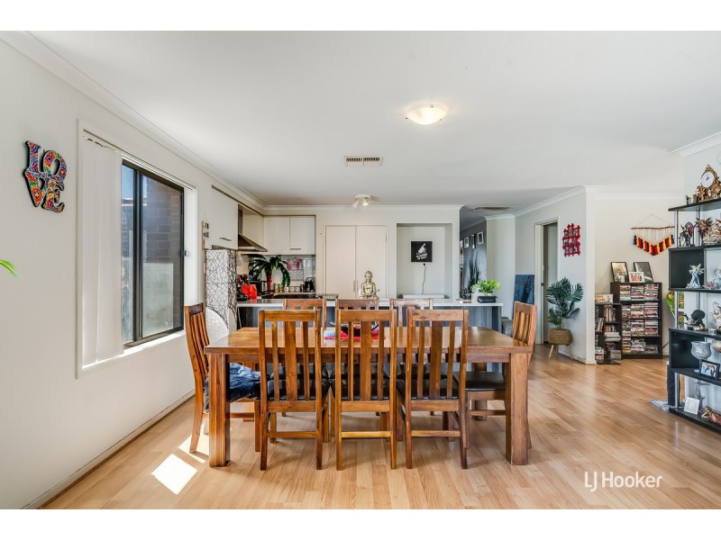16 Overlander Way, Smithfield SA 5114