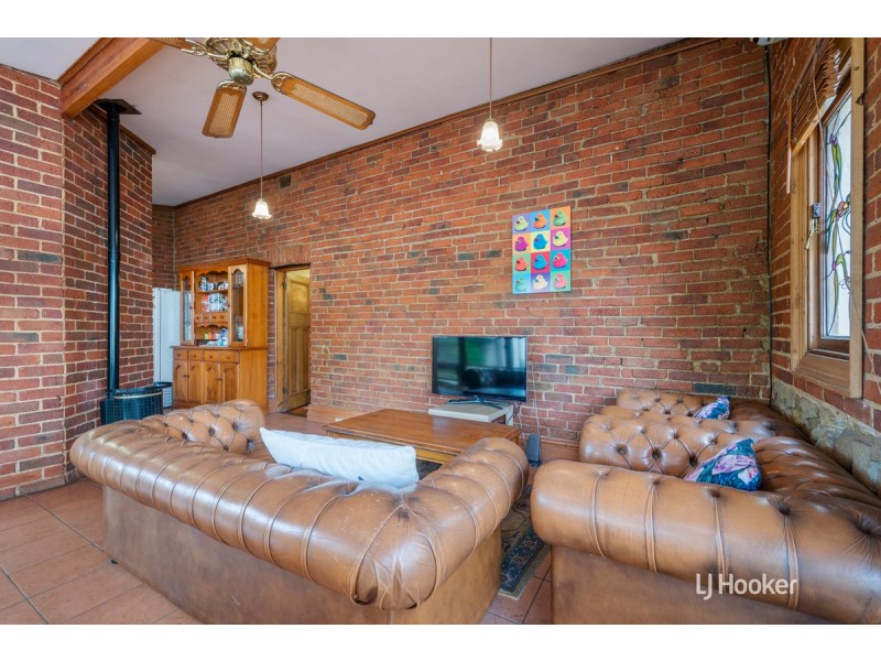 61 Seventh Avenue, St Peters SA 5069