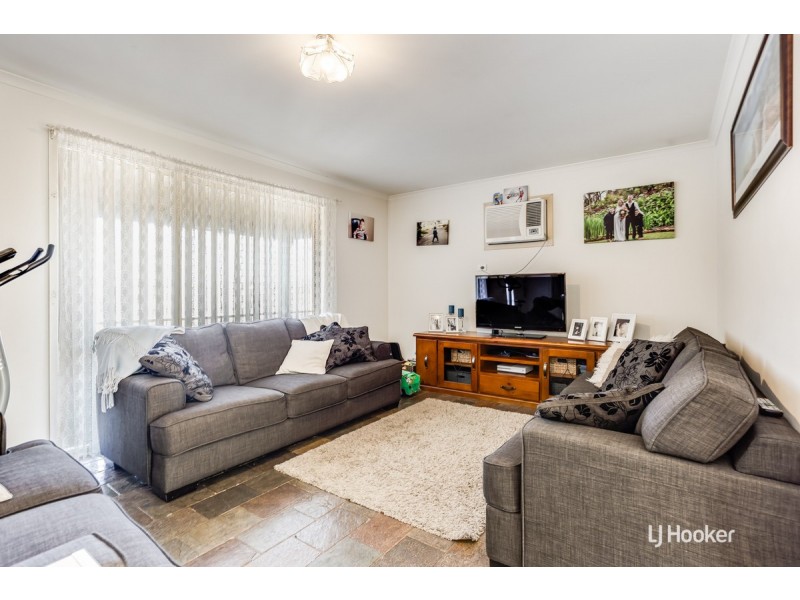 8 Gleneagles Circuit, Greenwith SA 5125