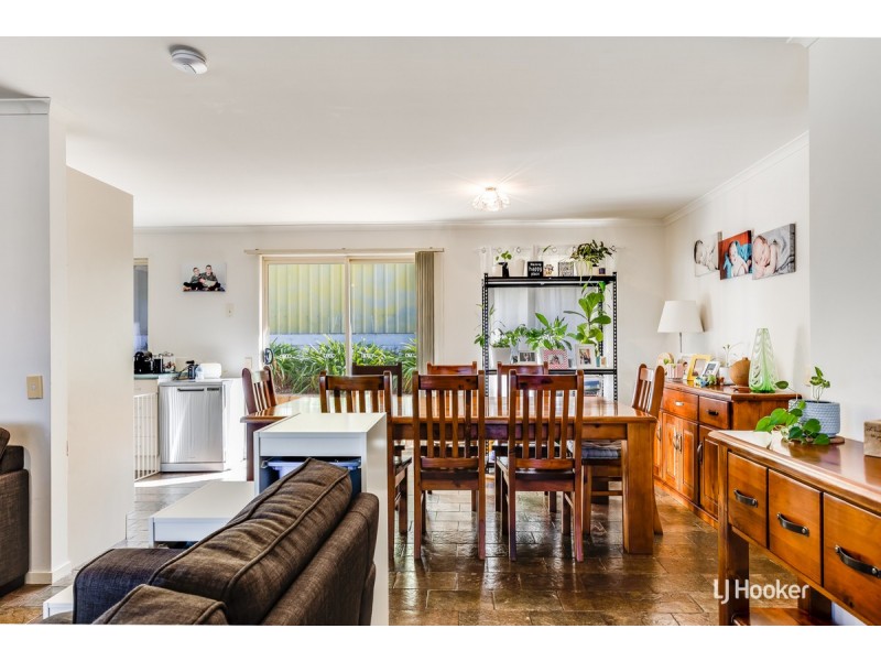 8 Gleneagles Circuit, Greenwith SA 5125