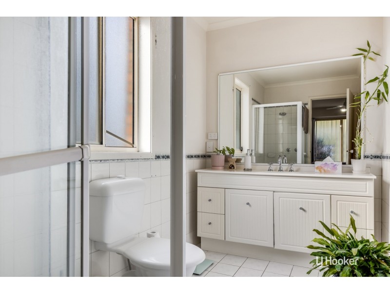 8 Gleneagles Circuit, Greenwith SA 5125