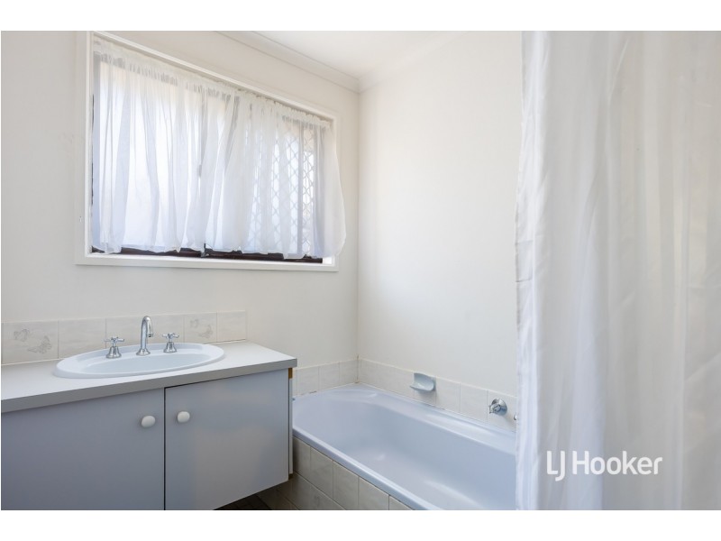 5 Grain Court, Andrews Farm SA 5114