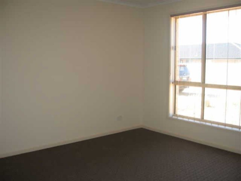 30 Arcadia Drive, Smithfield SA 5114