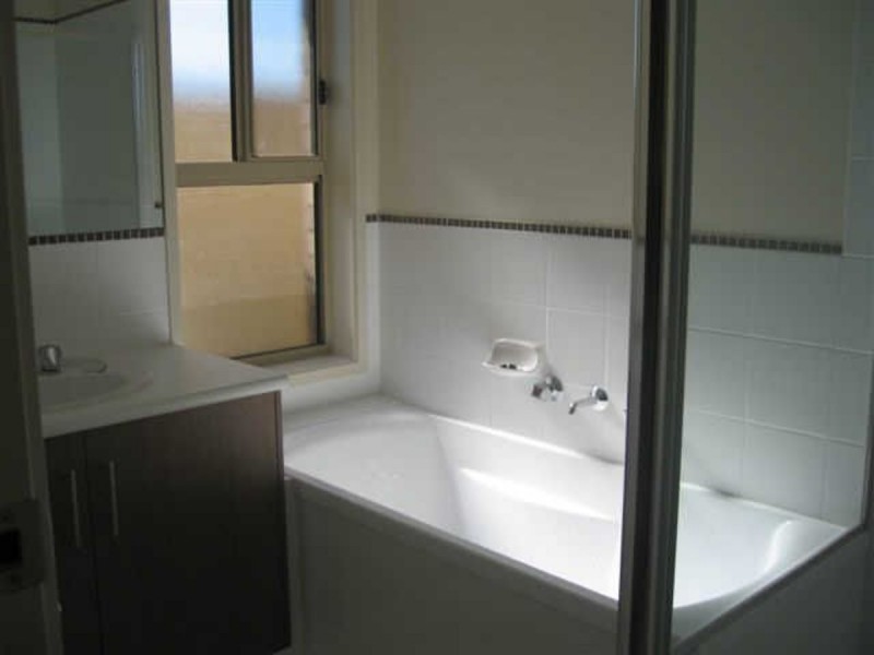 30 Arcadia Drive, Smithfield SA 5114